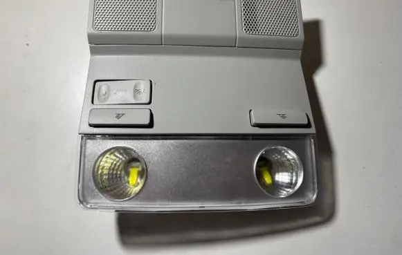 Volkswagen Golf Plus Front seat light 1K0947105NY