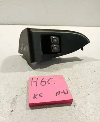 Renault Kangoo I Electric window control switch 7700304764