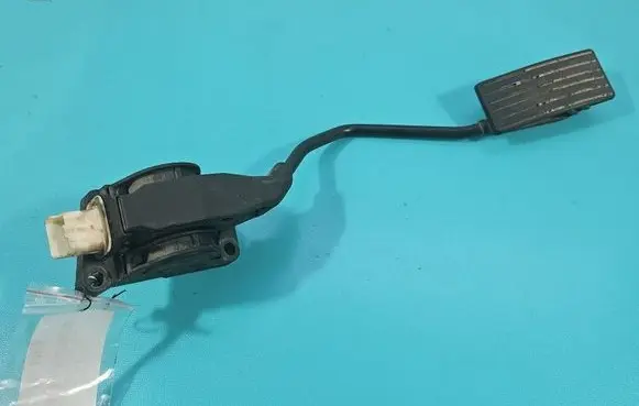 Peugeot 407 Accelerator throttle pedal F00C3P2311 IMPRK1561992