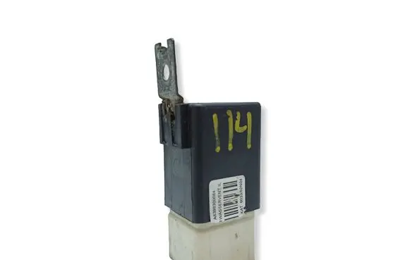 Mercedes-Benz Vito Viano W639 Coolant fan relay 899260000 A6398300084