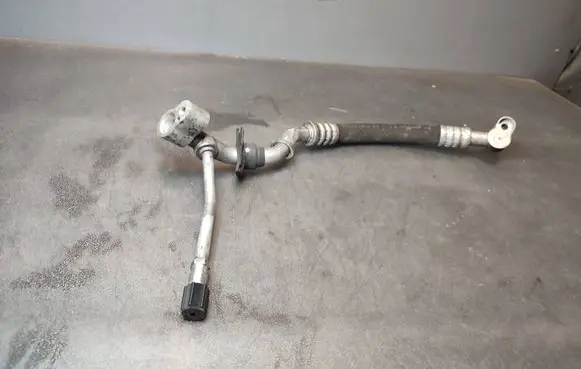 Audi Q7 4L Air conditioning (A/C) pipe/hose 7L6820743F 7L0820667