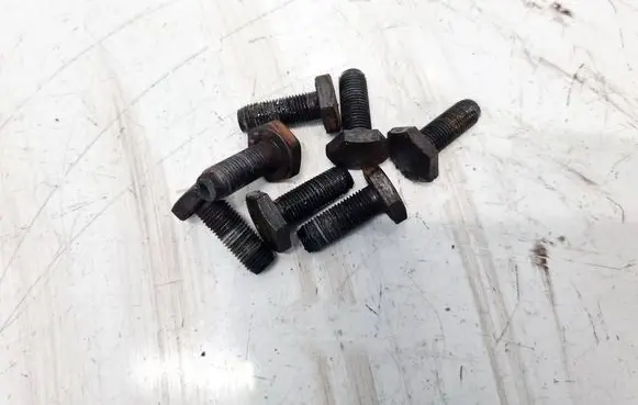 Dacia Logan I Nuts/bolts 