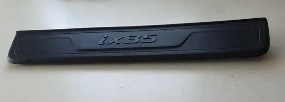 Hyundai ix35 Front sill trim cover