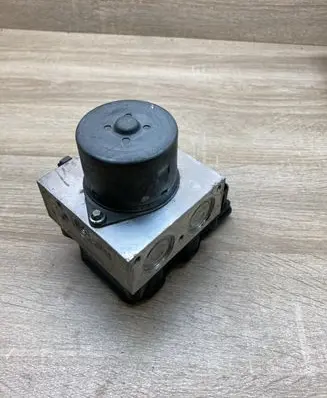 Ford S-MAX ABS Pump 8G912C405AB 16565704