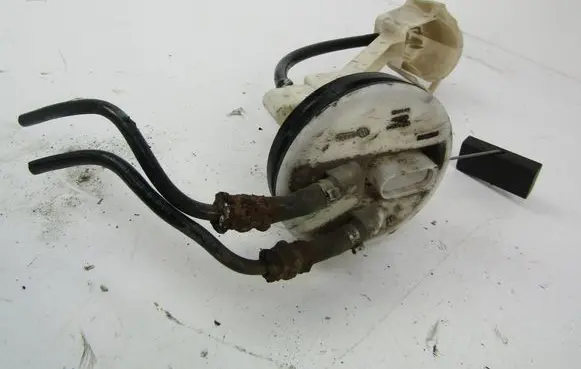 Volkswagen PASSAT B5 Fuel level sensor 