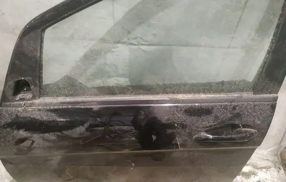 Mercedes-Benz A W169 Front door glass trim molding