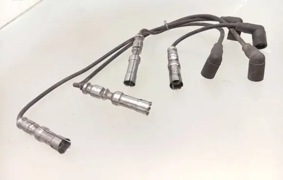 Audi A3 S3 8L Ignition plug leads 06A035255C