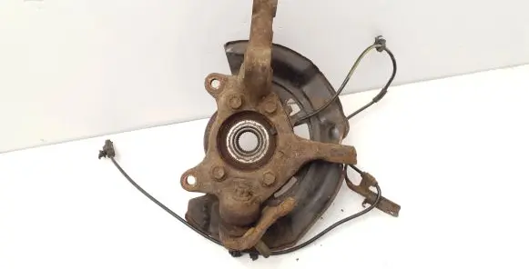 Toyota Verso Front wheel hub