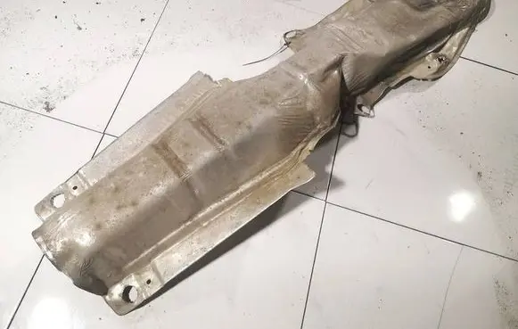 Skoda Fabia Mk2 (5J) Exhaust heat shield 