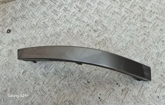 BMW 7 E65 E66 Rear/tail light trim molding 7155445 51127155445