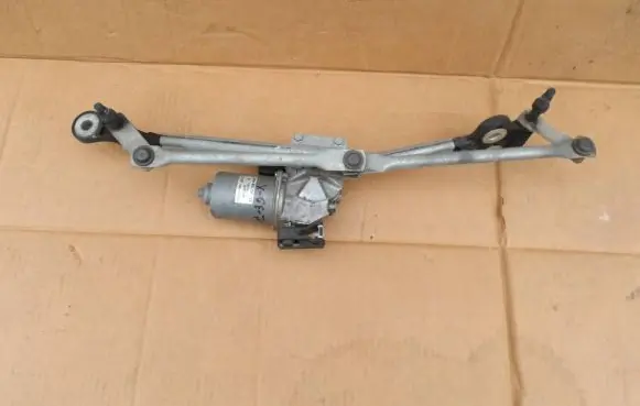 BMW X6 E71 Front wiper linkage and motor 7200535 405154 1219F