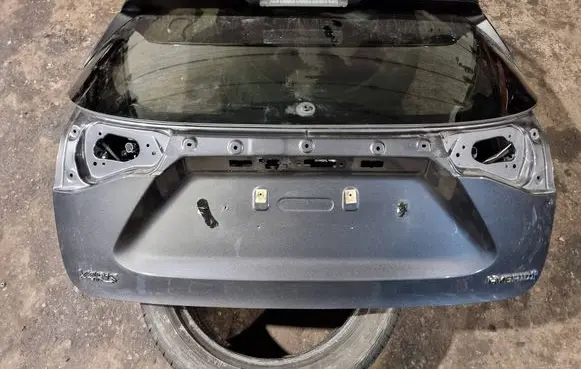 Toyota Yaris Cross Tailgate/trunk/boot lid 