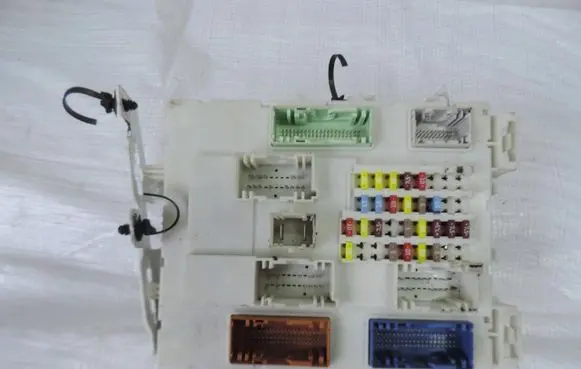 Fuse box set