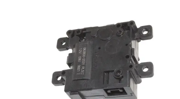 Toyota Prius (XW50) Air flap motor/actuator 0638002031
