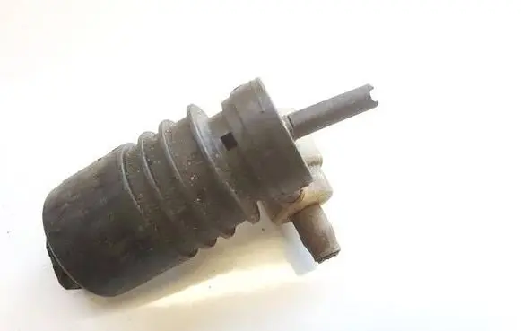 Volkswagen Golf IV Windscreen/windshield washer pump 1J0973722