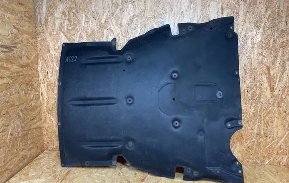 BMW 4 F36 Gran coupe Engine splash shield/under tray 7486951