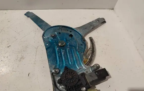 Volvo V70 Front door window regulator with motor 106469