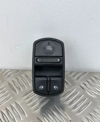 Opel Corsa E Electric window control switch 13430017 315625731