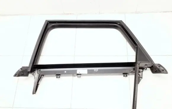 Audi A6 S6 C6 4F Rear door window/glass frame 64722370