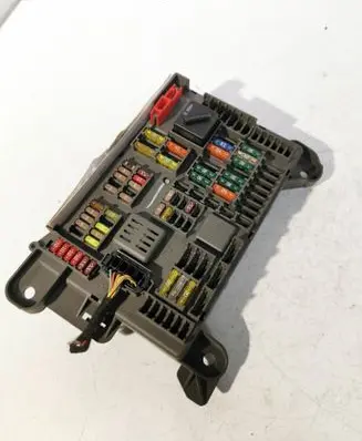BMW X6 E71 Fuse module B010105300 58654261 BJ4T095610