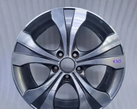 Honda CR-V R18 alloy rim 
