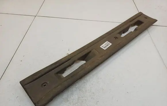Chrysler Voyager Front passenger seat rail trim 10643
