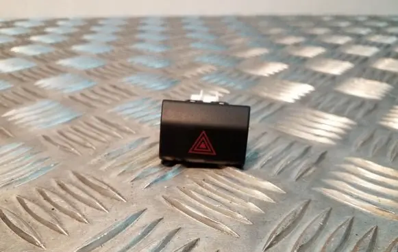 Skoda Superb B6 (3T) Hazard light switch 3T0953235C