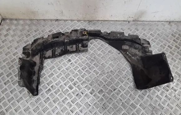 Toyota Yaris Front bumper skid plate/under tray 