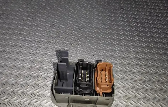 Central locking switch button