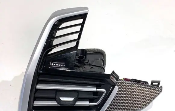 BMW X5 G05 Rear air vent grill 9399469