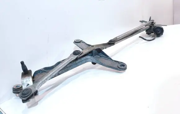 Mercedes-Benz Vito Viano W639 Front wiper linkage and motor A6398200040