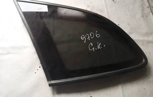 Hyundai Santa Fe Rear side window as3