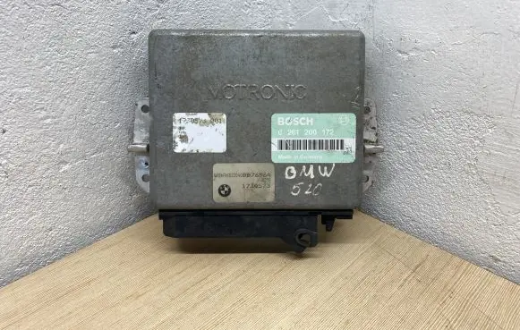 BMW 5 E34 Engine control unit/module 1730573 0261200172