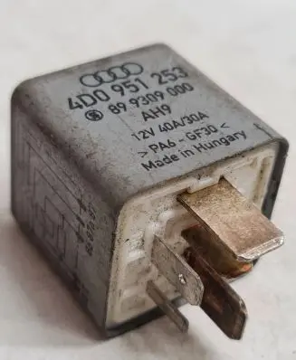 Audi A4 S4 B5 8D Other relay 4D0951253 899309000 12V40A30A