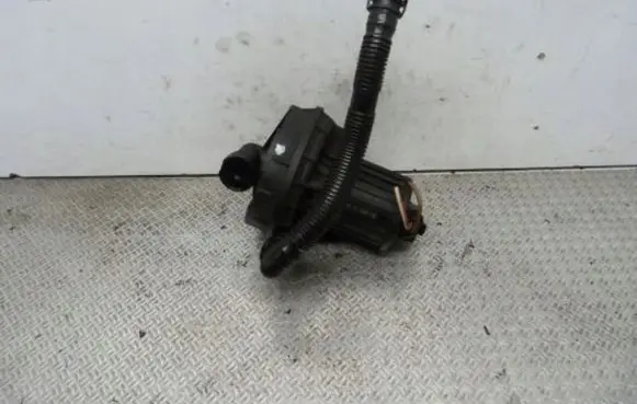 Audi A3 S3 8L Secondary air pump 06A959253