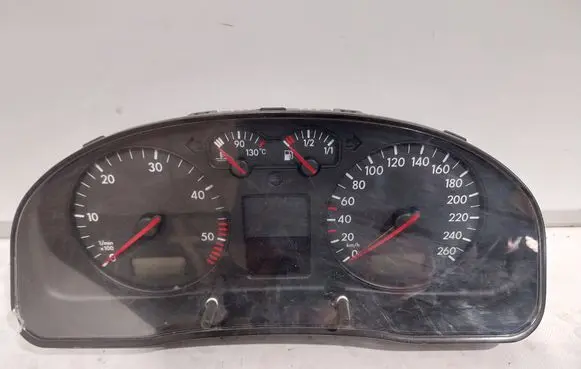 Volkswagen PASSAT B5 Speedometer (instrument cluster) 3B0920822A 0263623024