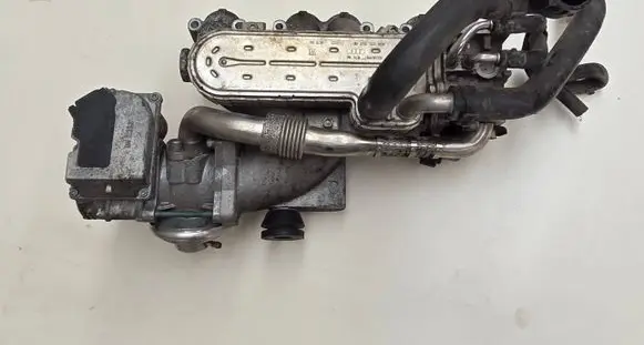 Skoda Octavia Mk2 (1Z) EGR valve cooler 038131513AD 03G128063C