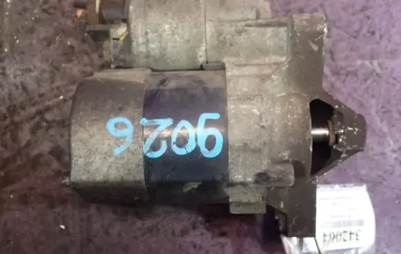Peugeot 206 CC Starter motor 9633292480