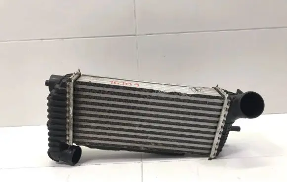Ford Kuga II Intercooler radiator BV61-9L440-CK