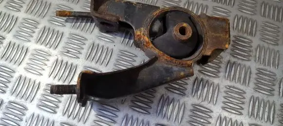 Toyota Corolla Verso AR10 Engine mount bracket AV72531 AV-72531