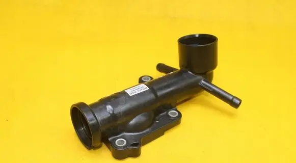Ford Explorer Engine coolant pipe/hose