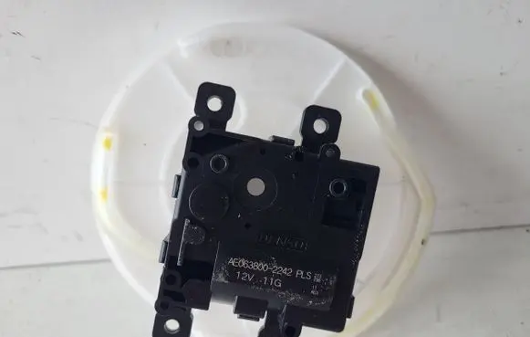 Toyota Corolla E210 E21 A/C air flow flap actuator/motor 0638002242