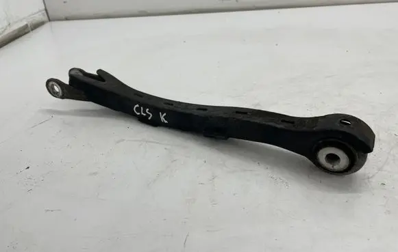 Rear control arm