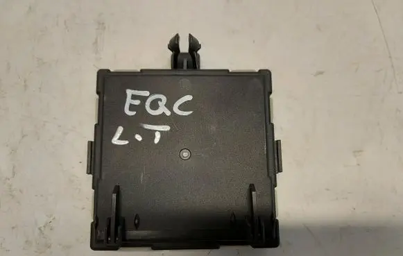 Mercedes-Benz EQC Door control unit/module A1679004511JLK01