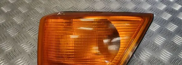 Iveco Daily 30.8 - 9 Front indicator light 1315106148
