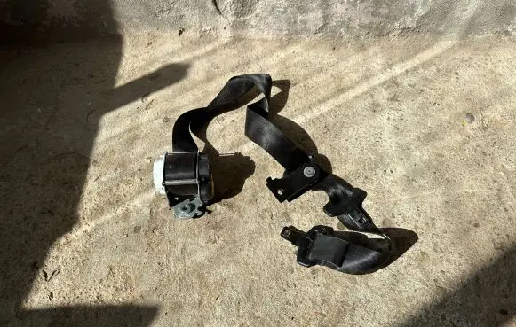 Renault Trafic III (X82) Front seatbelt 34144158D