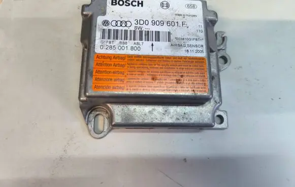 Volkswagen Touareg I Airbag control unit/module 3D0909601F 0285001800 003810G1FBT