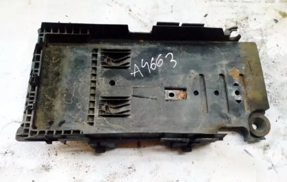 Ford Mondeo MK IV Battery box tray 