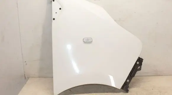 Opel Vivaro Fender