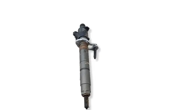 Volvo XC70 Fuel injector 31272690